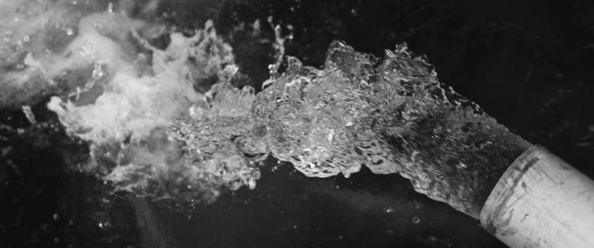 ¿Cuáles son las ventajas y desventajas de una bomba de agua sumergible?